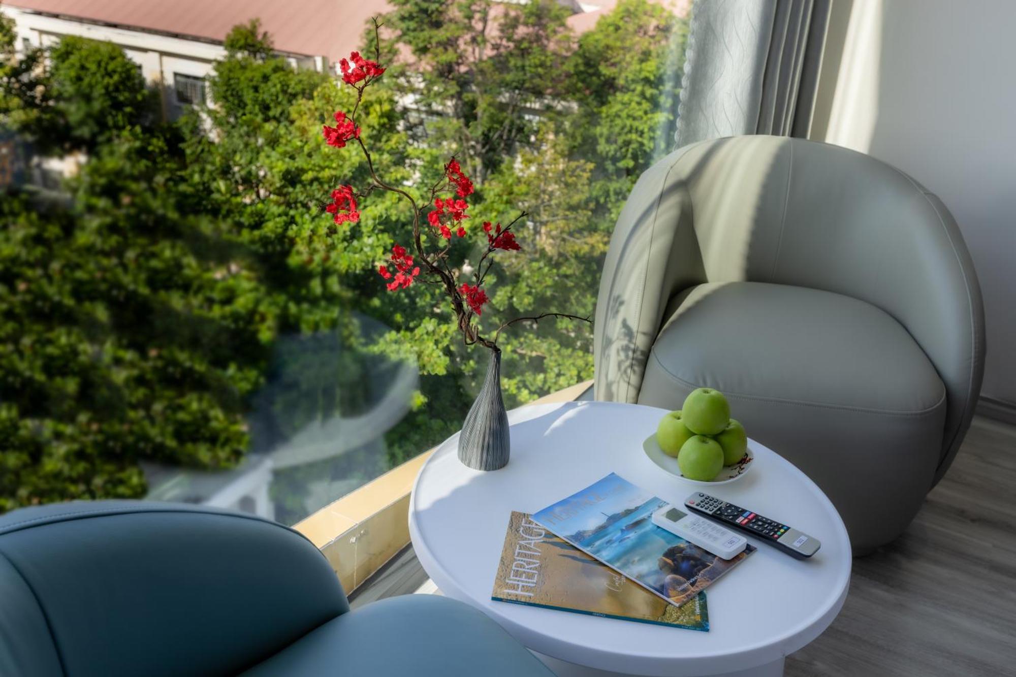 V'Luna Hotel - Managed By Thm Can Tho Buitenkant foto